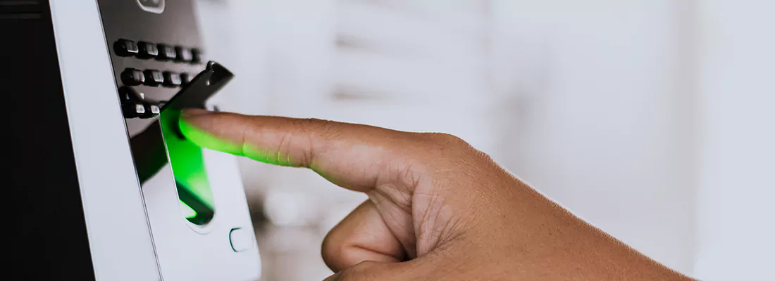 Smart Gate Locks with Remote Access Features in Naples, FL