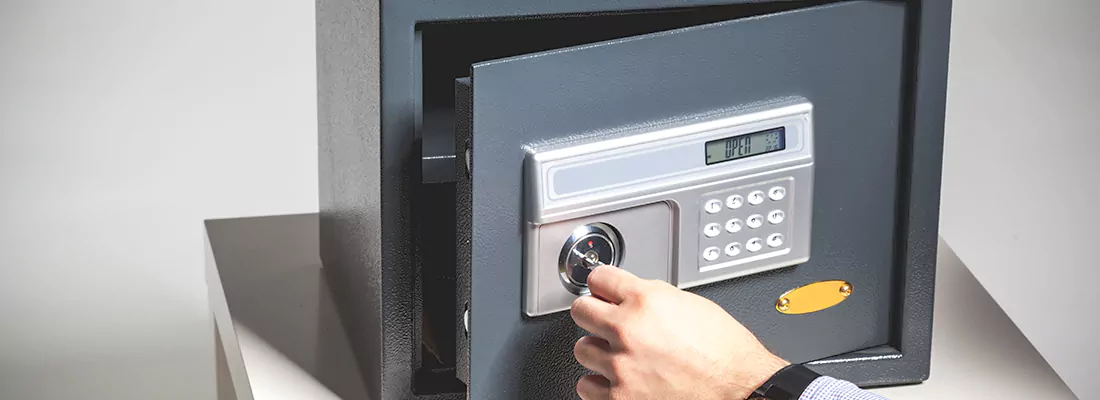 Safe Opening Repair in Naples